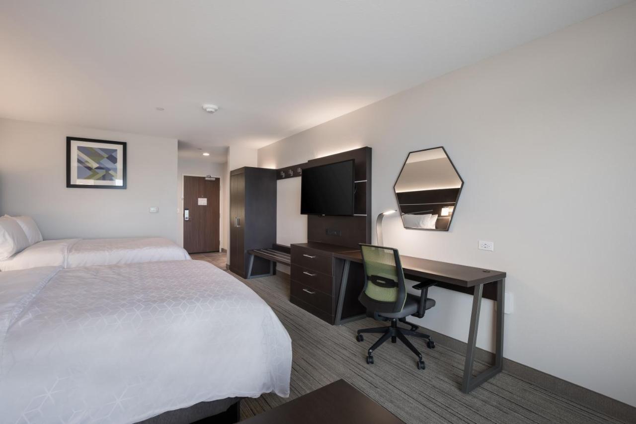 Holiday Inn Express & Suites Chicago - Hoffman Estates By Ihg Exterior photo