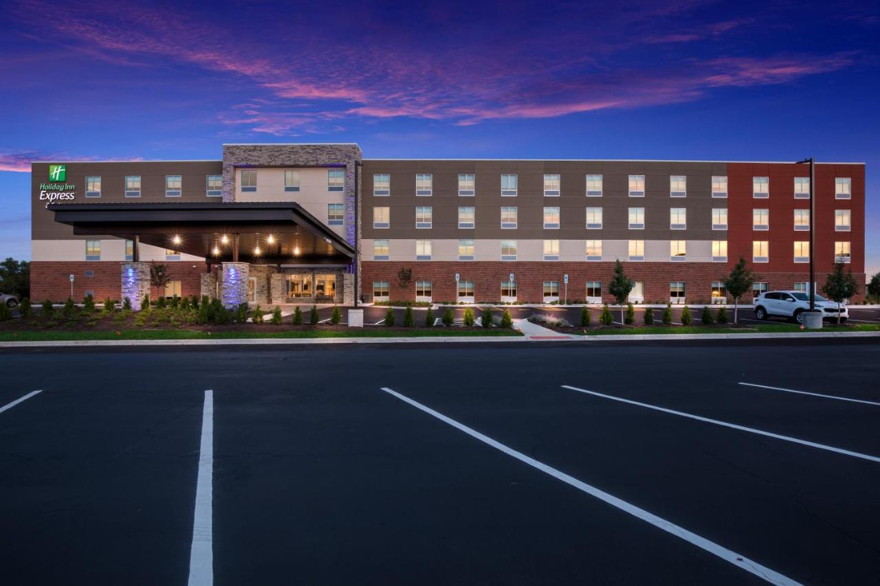 Holiday Inn Express & Suites Chicago - Hoffman Estates By Ihg Exterior photo